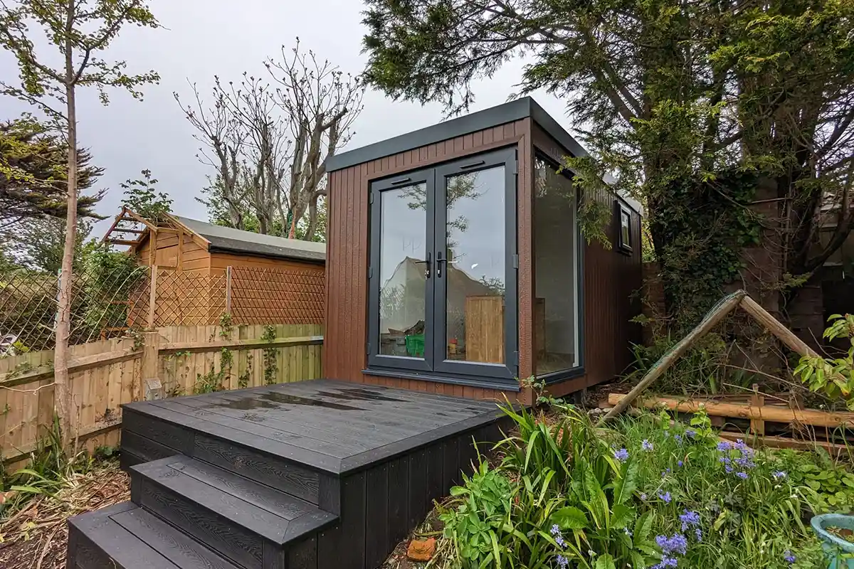 Pent Haus Studio Home 12